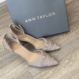 Ann Taylor Durban Woven Pump